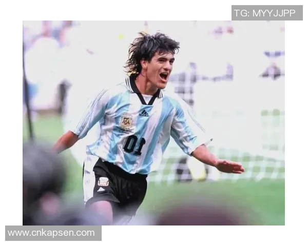 三次被足球击中并逆袭的球星传奇故事