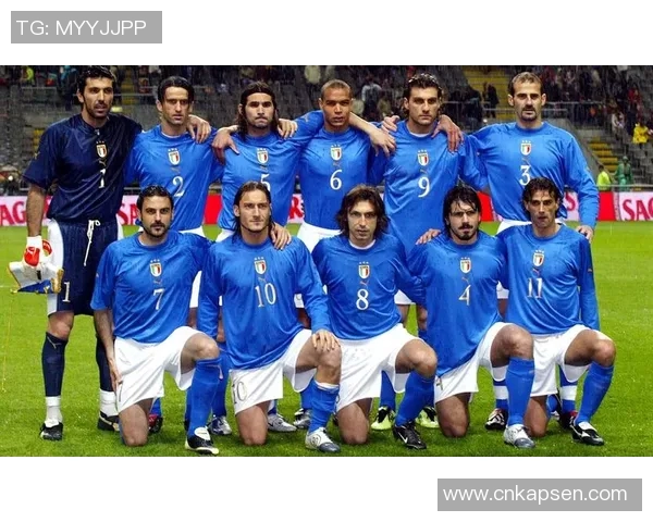 当今世界四大足球巨星的崛起与辉煌成就全面解析 当今世界四大足球巨星的崛起与辉煌成就全面解析