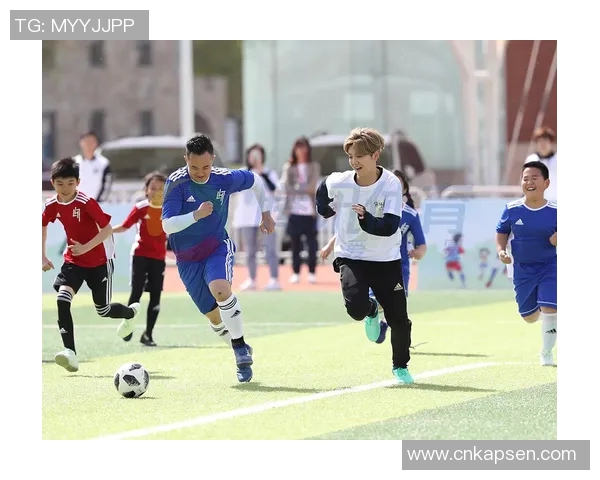 齐刘海足球球星场上英姿飒爽引领潮流成为年轻球迷心中偶像